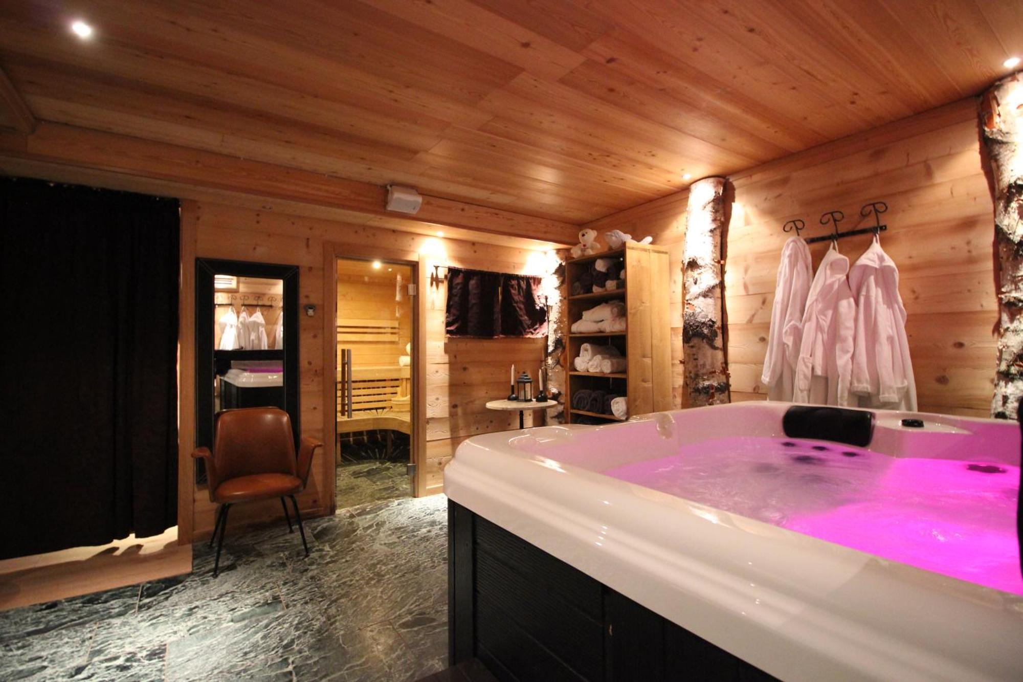 Hotell Millefiori- Alpine Event Lodge Вальтурнанш Екстер'єр фото