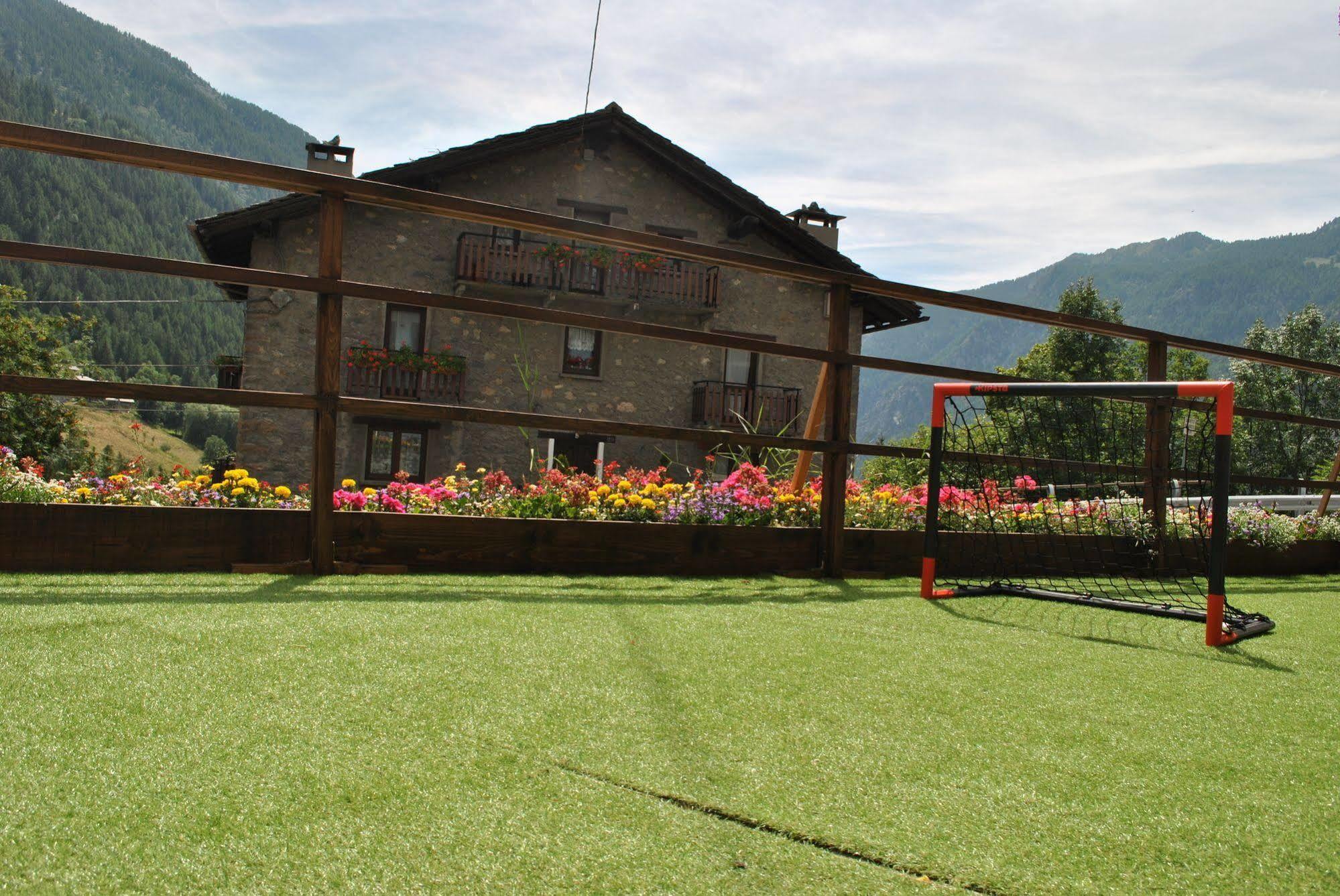 Hotell Millefiori- Alpine Event Lodge Вальтурнанш Екстер'єр фото
